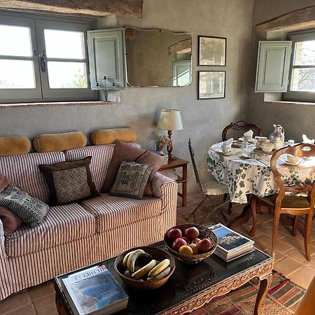 Borgo Cardaneto Bed and Breakfast Montone  Exteriör bild