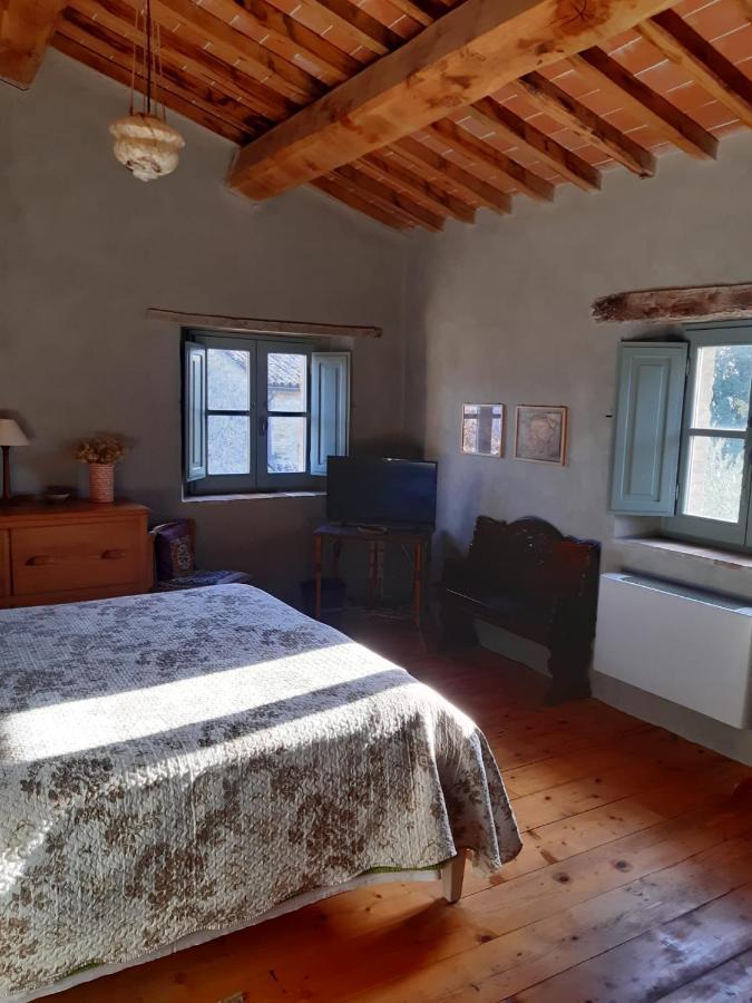 Borgo Cardaneto Bed and Breakfast Montone  Exteriör bild