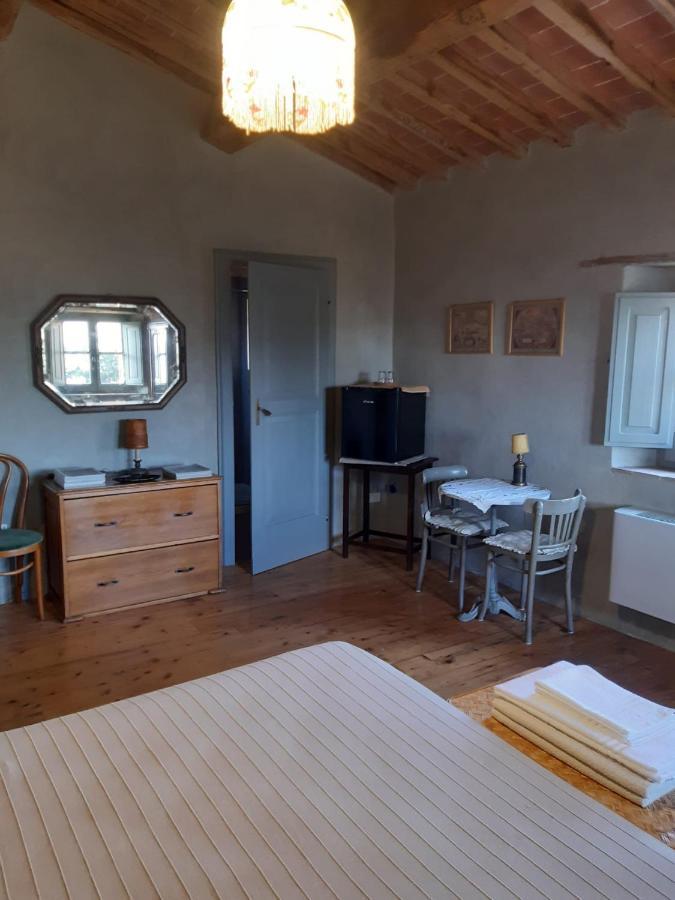 Borgo Cardaneto Bed and Breakfast Montone  Exteriör bild