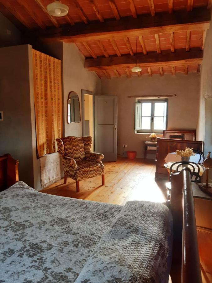Borgo Cardaneto Bed and Breakfast Montone  Exteriör bild