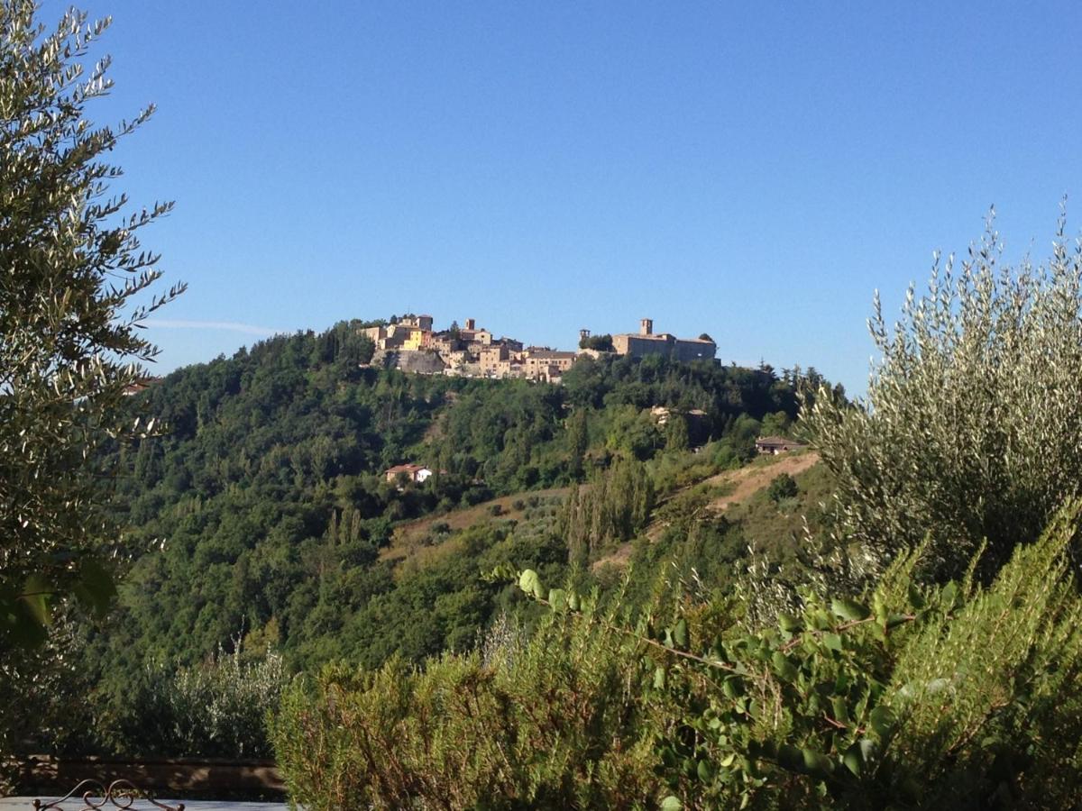 Borgo Cardaneto Bed and Breakfast Montone  Exteriör bild