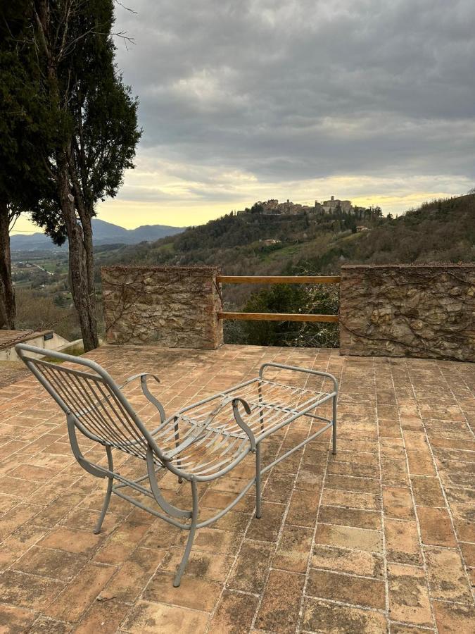 Borgo Cardaneto Bed and Breakfast Montone  Exteriör bild